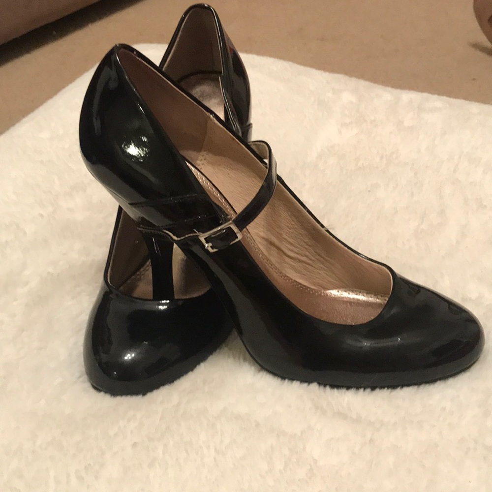 Patent leather heels